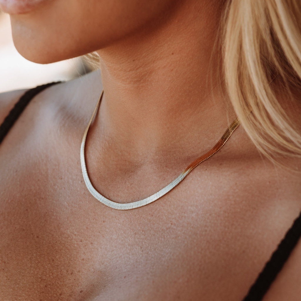 Amara Naszyjnik Herringbone | Złoty i Wodoodporny