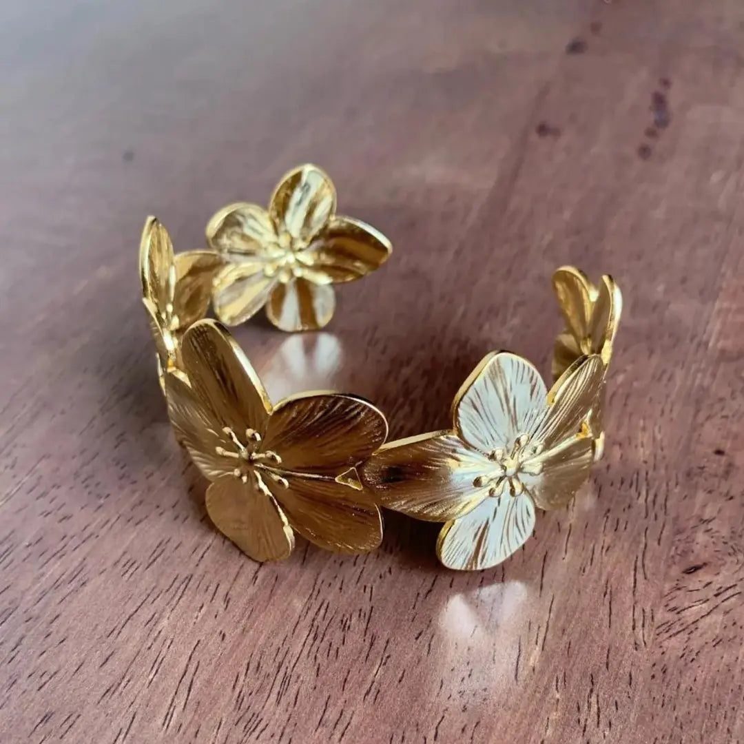 Grazyna Damska Bransoletka Kwiatowa | Delikatna i Elegancka Butik Modowy