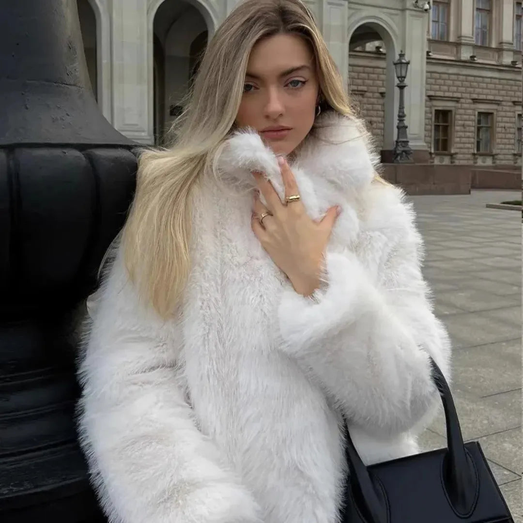 Janeska Kurtka Damska ze Sztucznego Futra | Elegancka i Miękka Butik Modowy