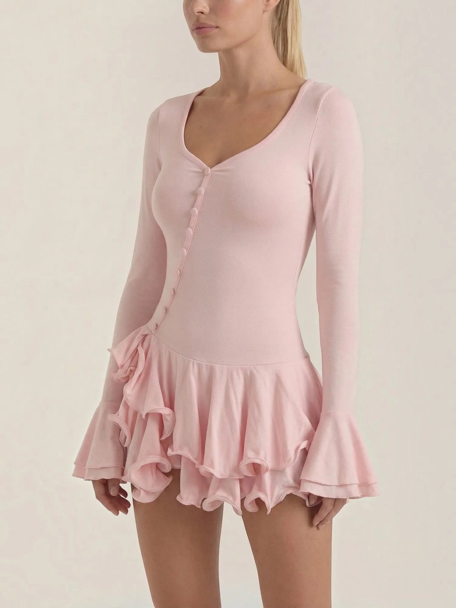 Estelle – sukienka mini damska z głębokim dekoltem V | Butik Modowy