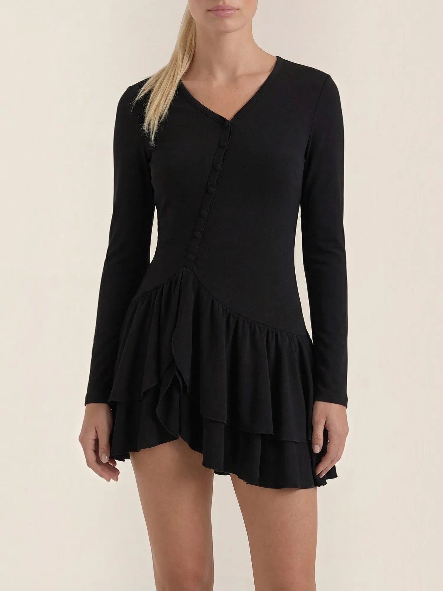 Estelle – sukienka mini damska z głębokim dekoltem V | Butik Modowy