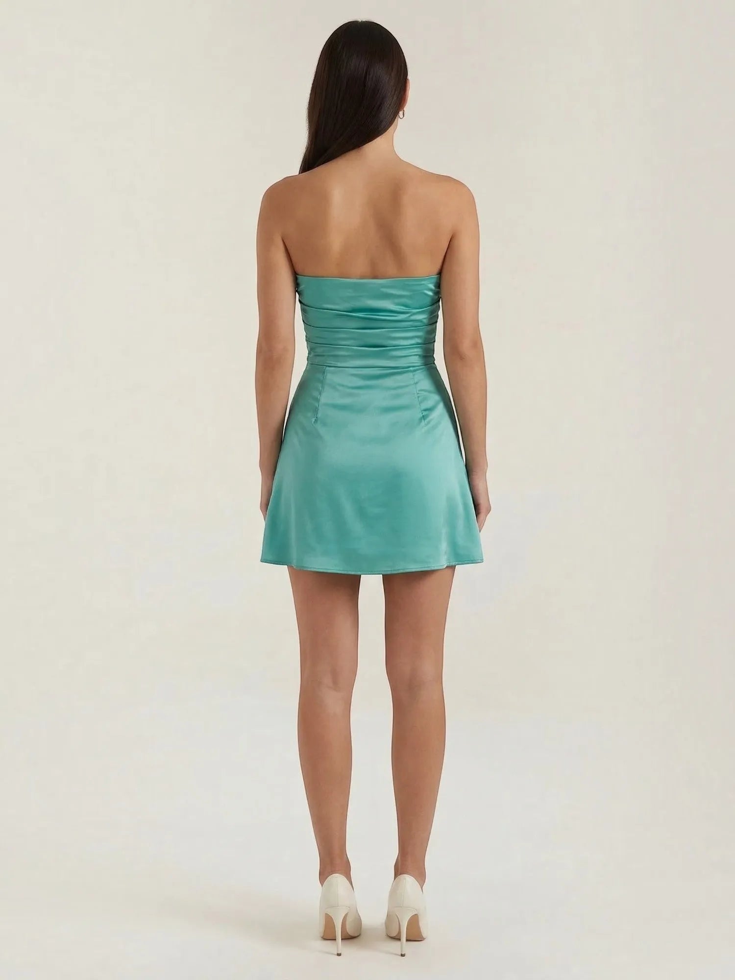 Genevieve – sukienka mini damska bez ramiączek | Butik Modowy