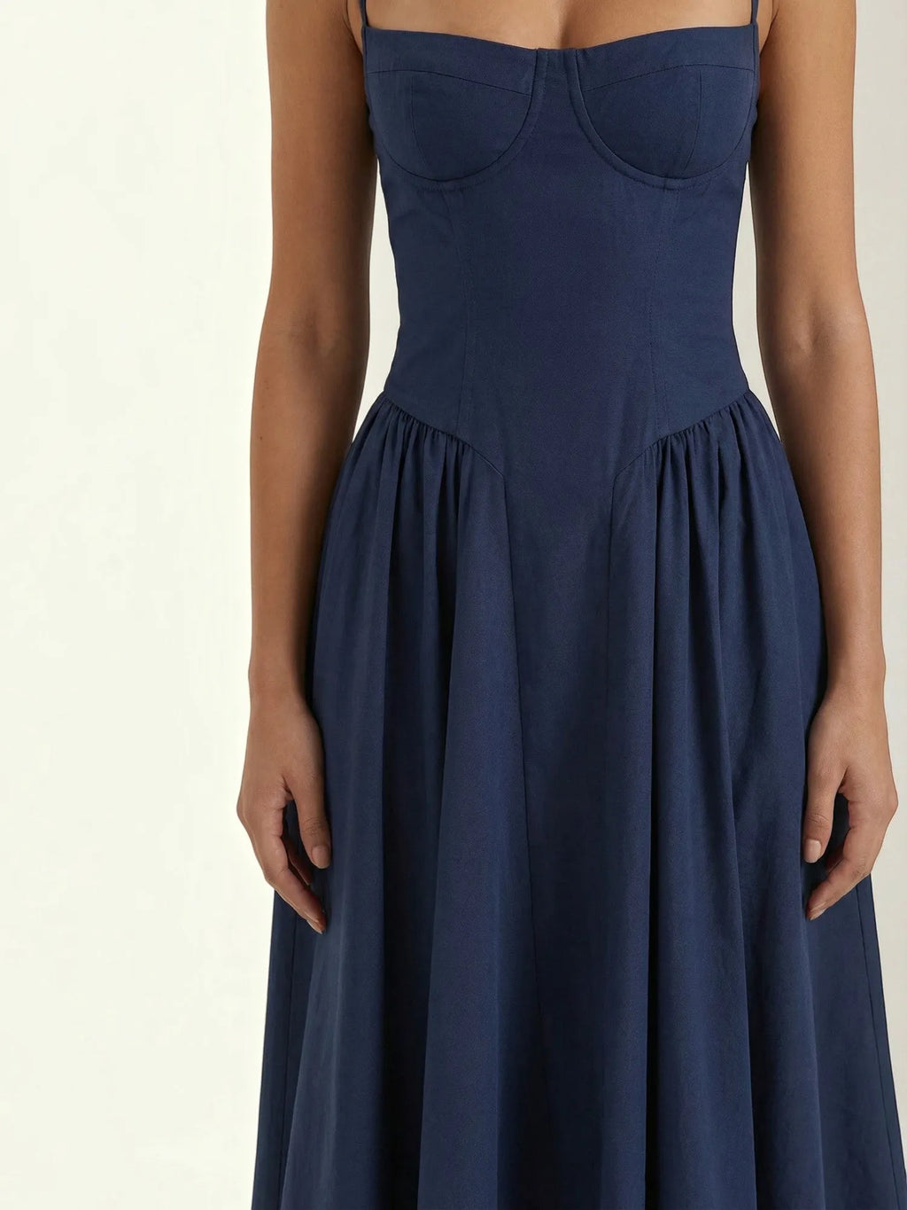 Odette – gorsetowa sukienka midi damska | Butik Modowy