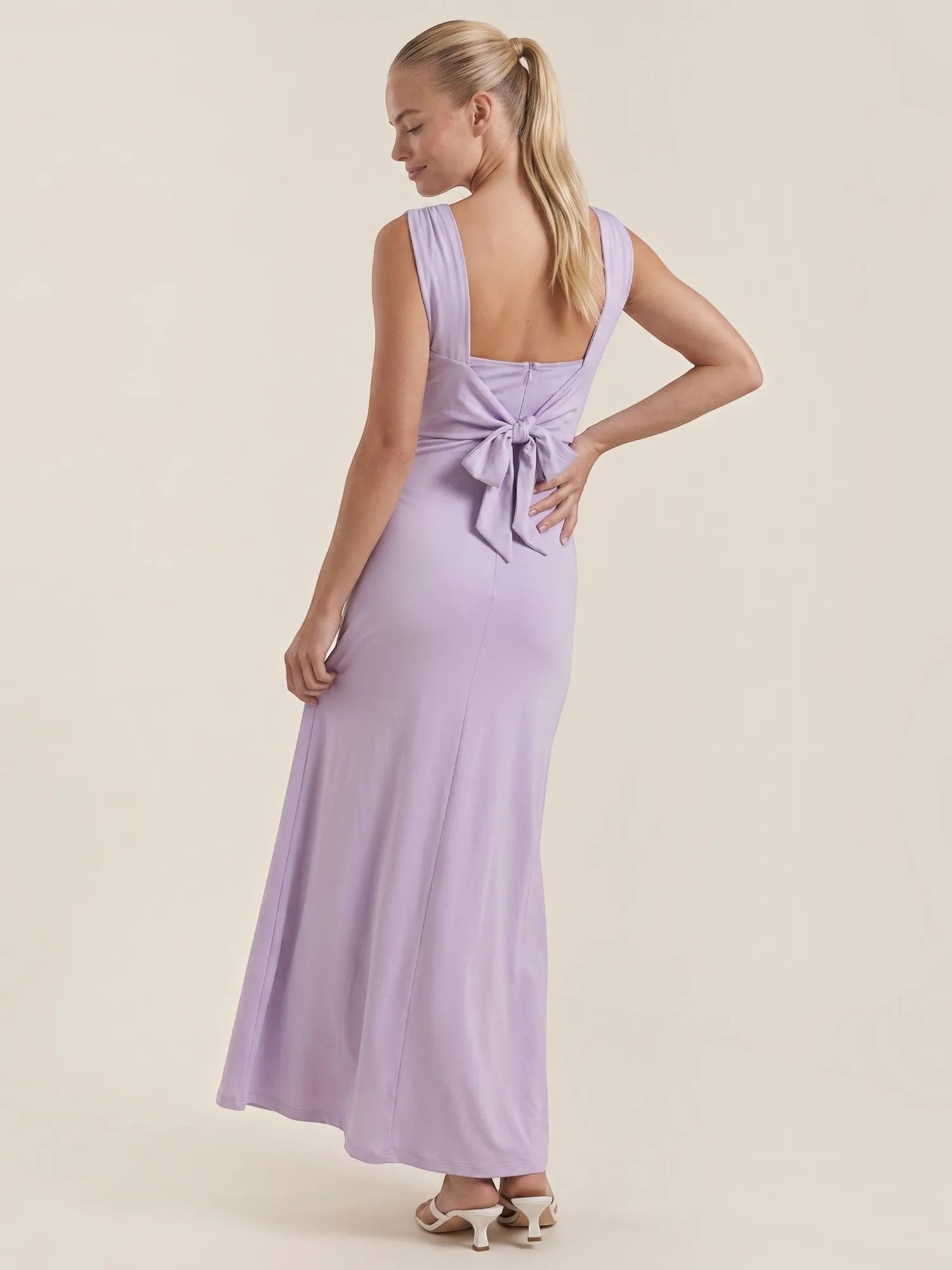 Rhoda – marszczona sukienka maxi damska, pastelowa | Butik Modowy