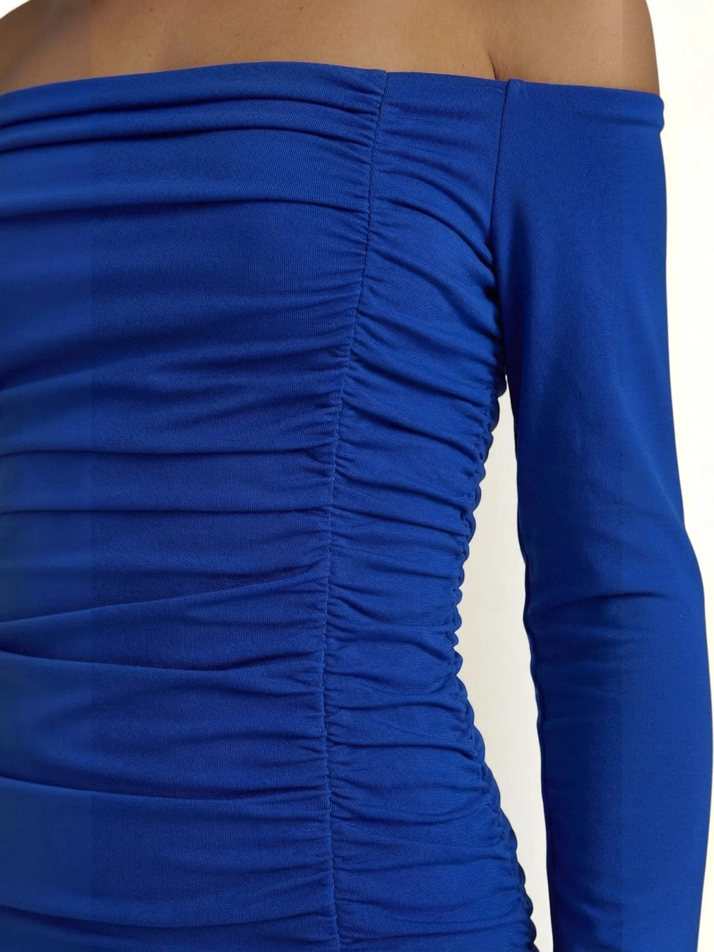 Yvette – sukienka mini damska z odkrytymi ramionami | Butik Modowy