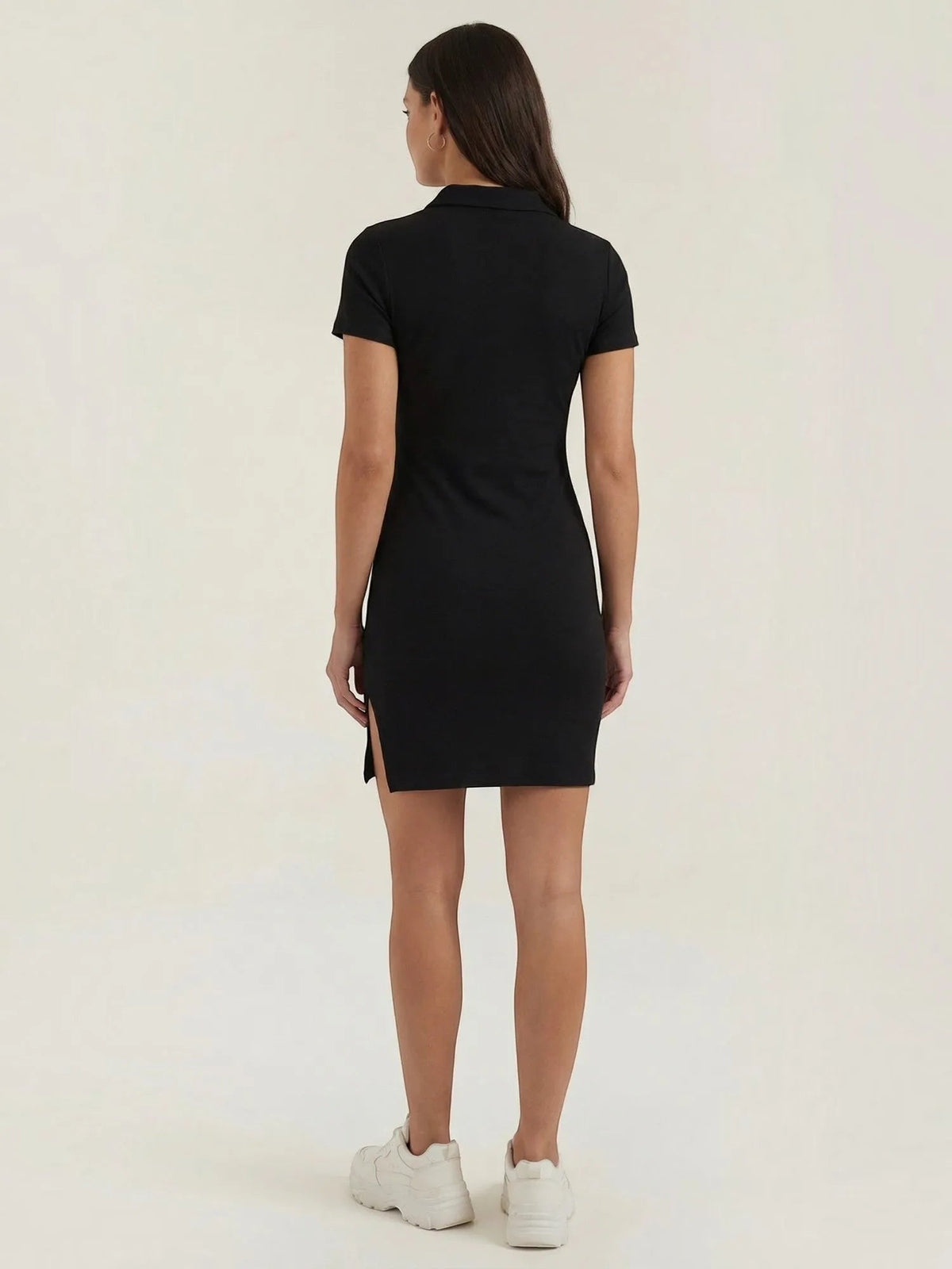 Zoja - sukienka mini damska w stylu polo, sportowa | Butik Modowy